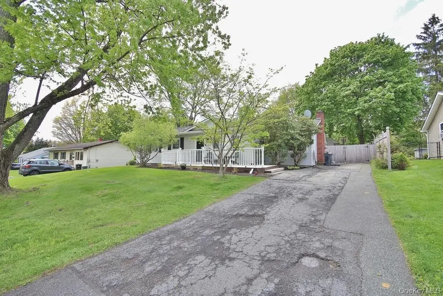 27 Cooper DR, Monroe, NY 10950