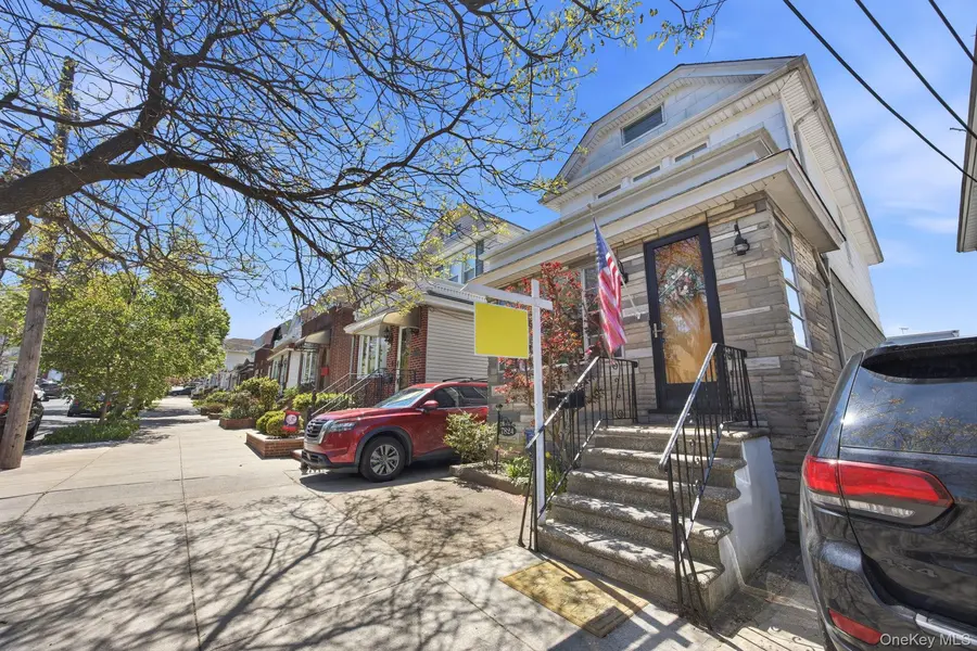 7824 86th ST, Glendale, NY 11385