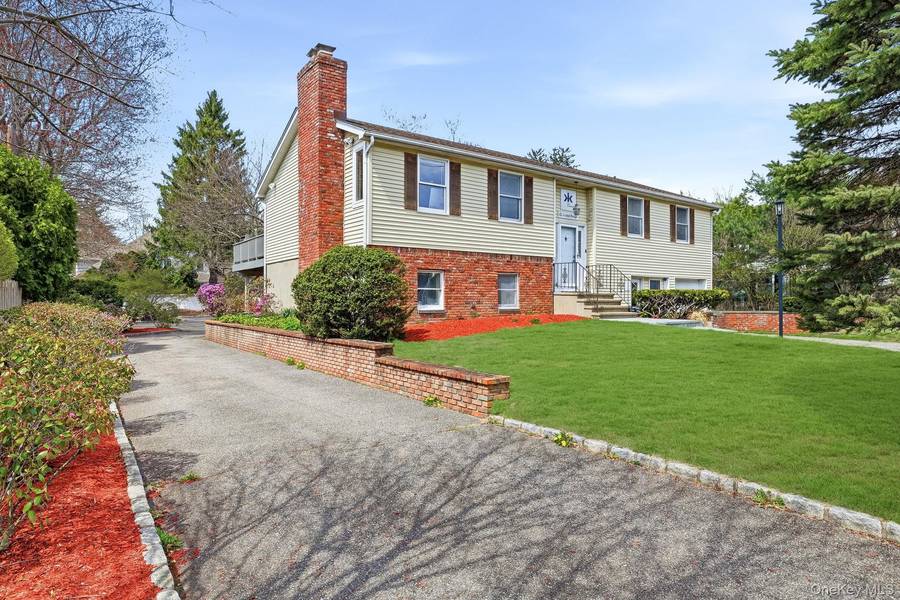 3 Macdonald AVE, Armonk, NY 10504