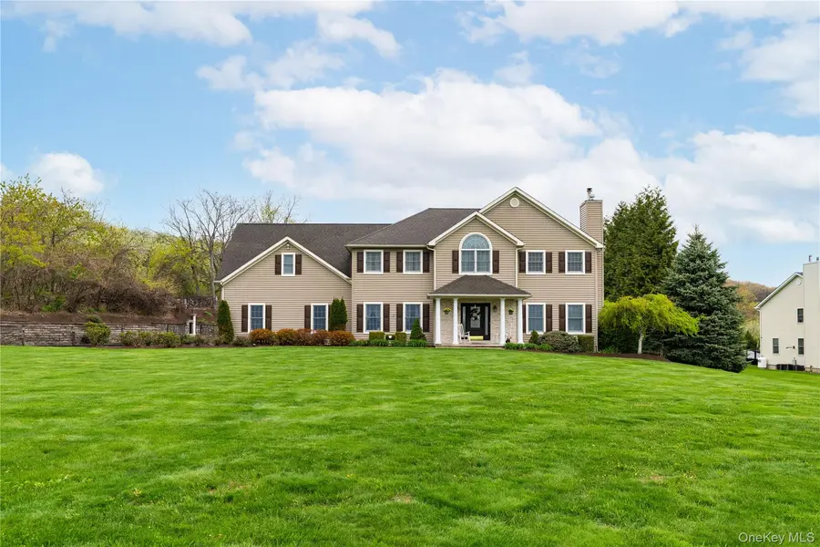 60 Idlewild RD, Marlboro, NY 12542