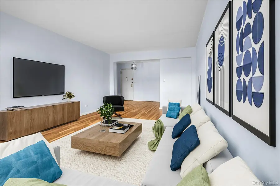 7445 Yellowstone BLVD #6F, Rego Park, NY 11374