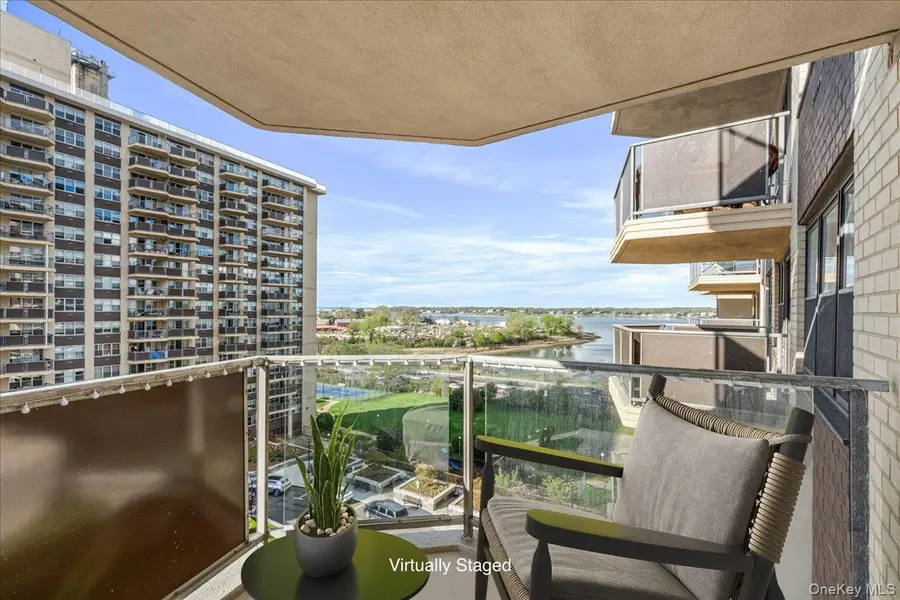18-05 215th ST #8B, Bayside, NY 11360