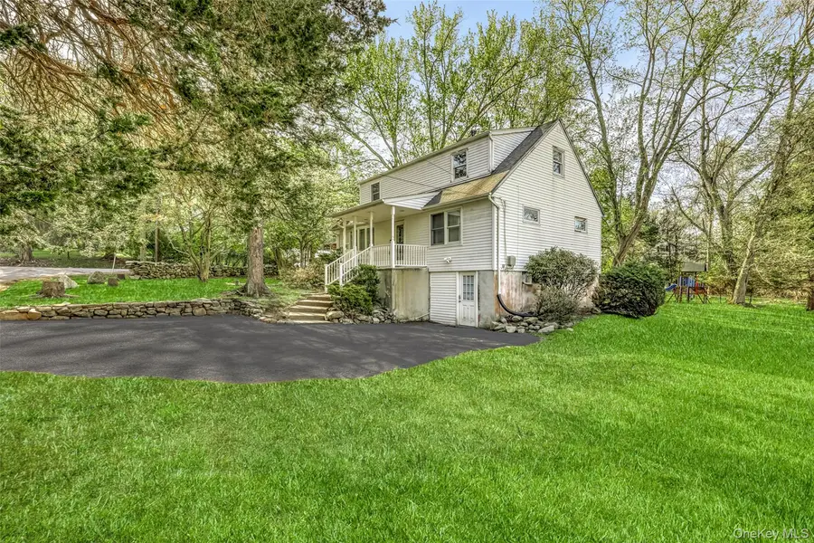 1 Hillside AVE, Monsey, NY 10952