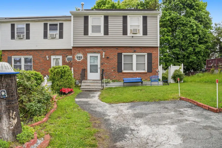 17 Harbor Hill CT, Beacon, NY 12508