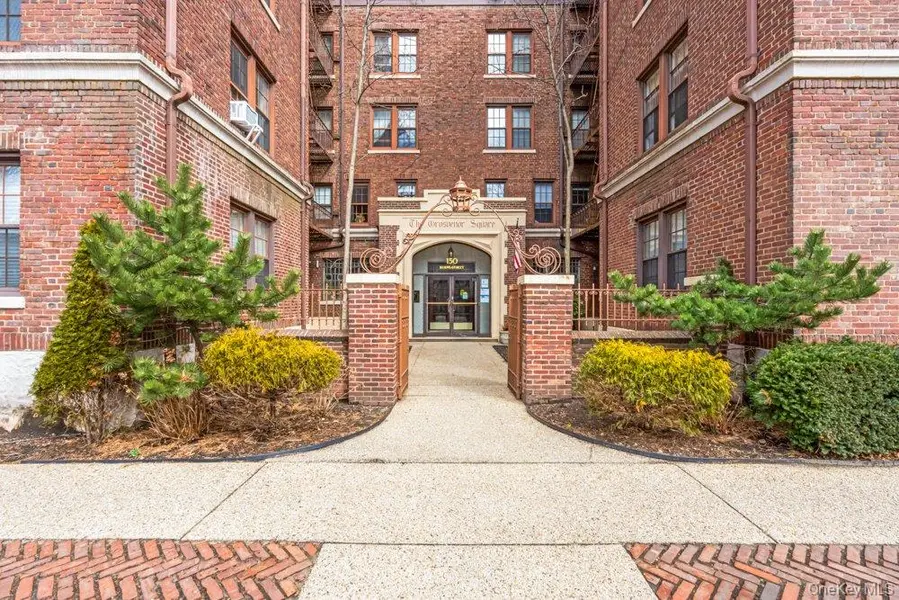 150 Burns #3H/3G, Forest Hills, NY 11375