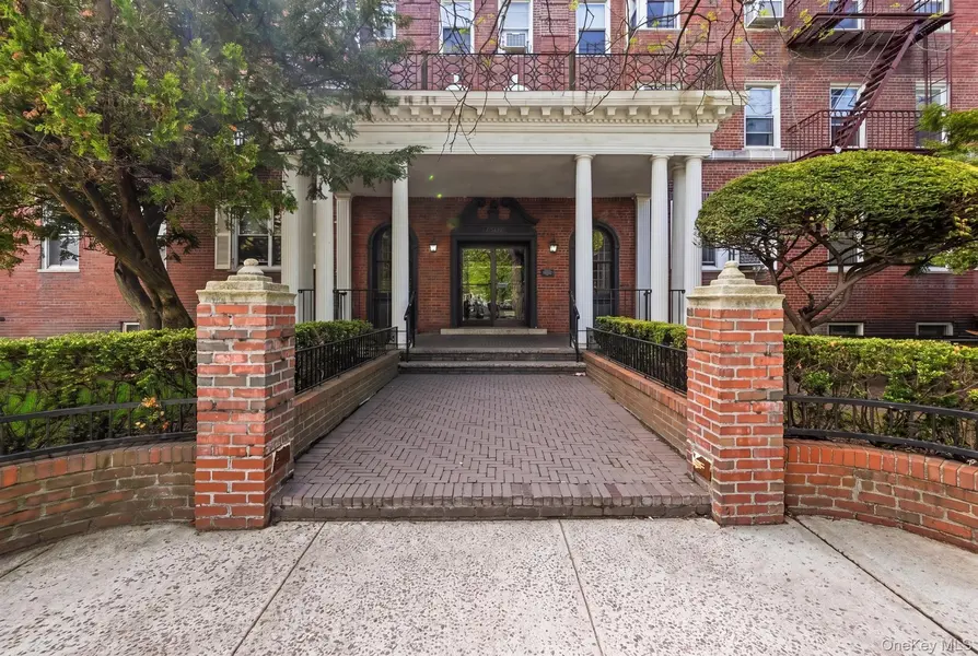 1500 Ocean Pkwy #1A, Brooklyn, NY 11230