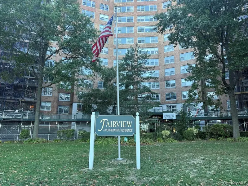 61-20 Grand Central Pkwy #C 1205, Forest Hills, NY 11375