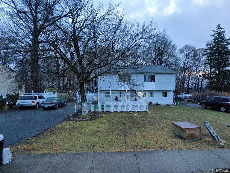 22 Slinn AVE, Spring Valley, NY 10977