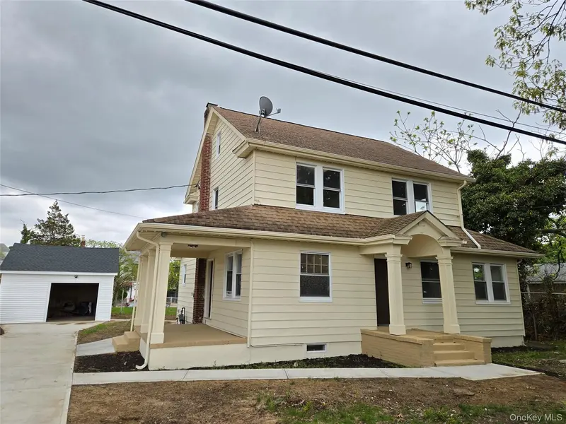 13304 226th ST, Laurelton, NY 11413