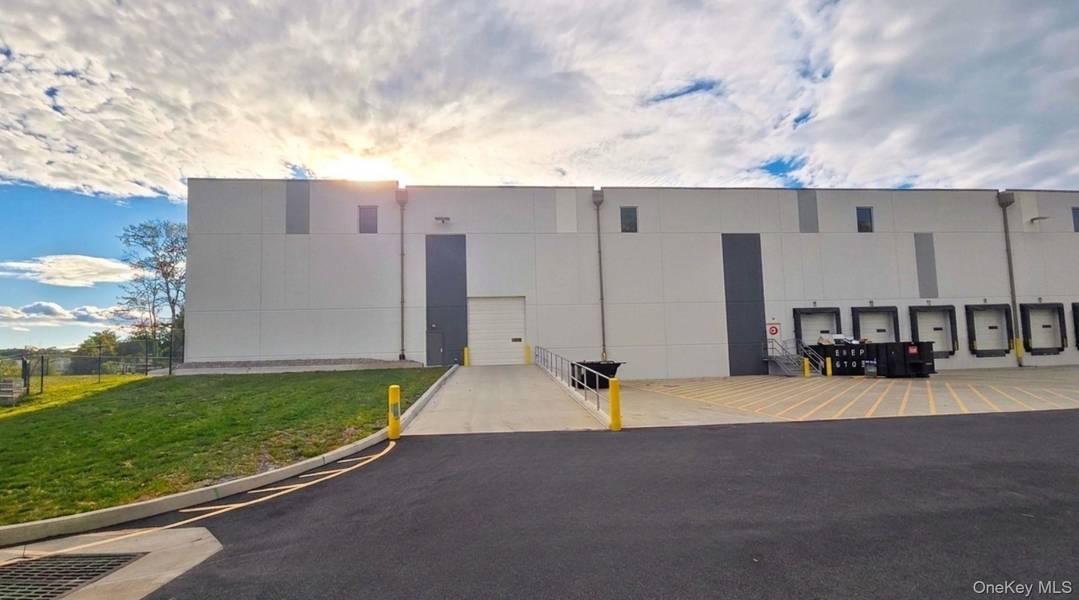 625 Corporate WAY, Valley Cottage, NY 10989