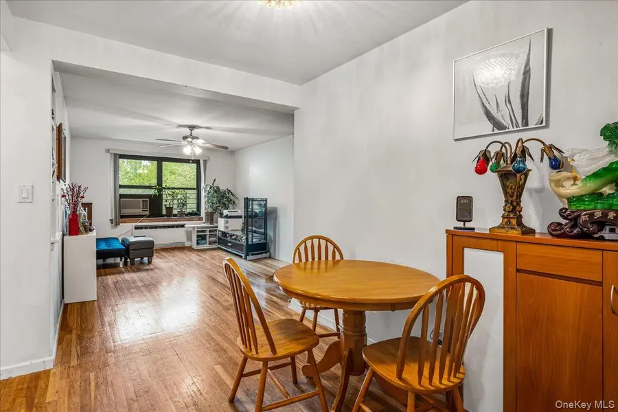 211-02 73rd AVE #4P, Bayside, NY 11364