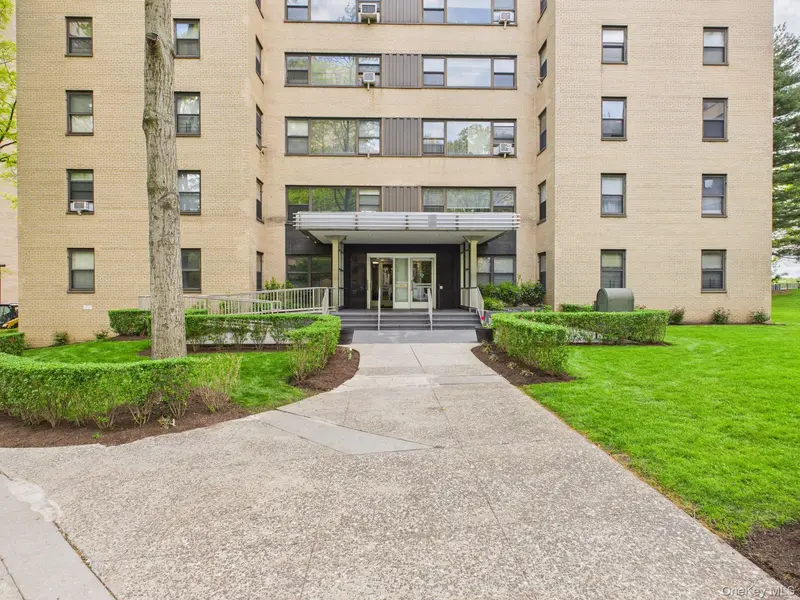 2 Fordham Hill Oval Unit #9G, Bronx, NY 10468