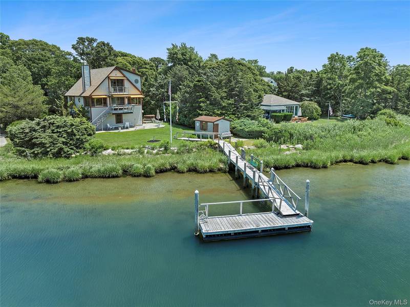 100 Crescent ST, Sag Harbor, NY 11963