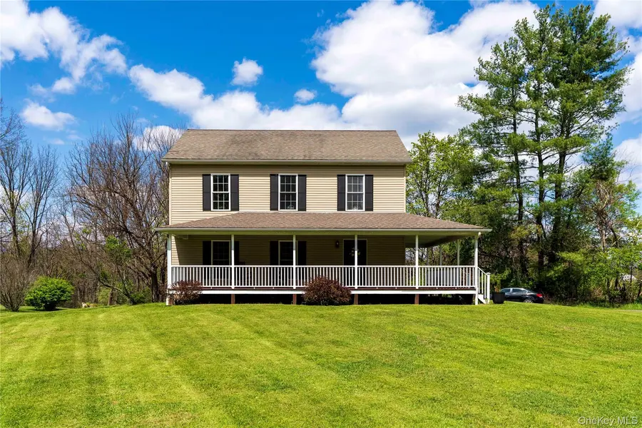 3 Rose DR, Kerhonkson, NY 12446