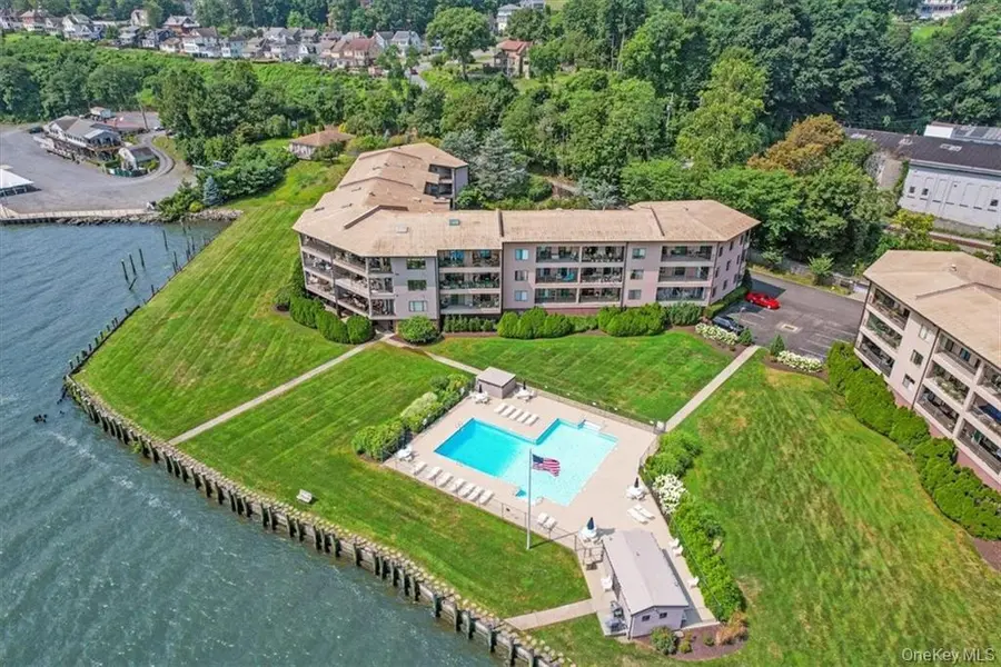 2 Park PL #B1D, Newburgh, NY 12550