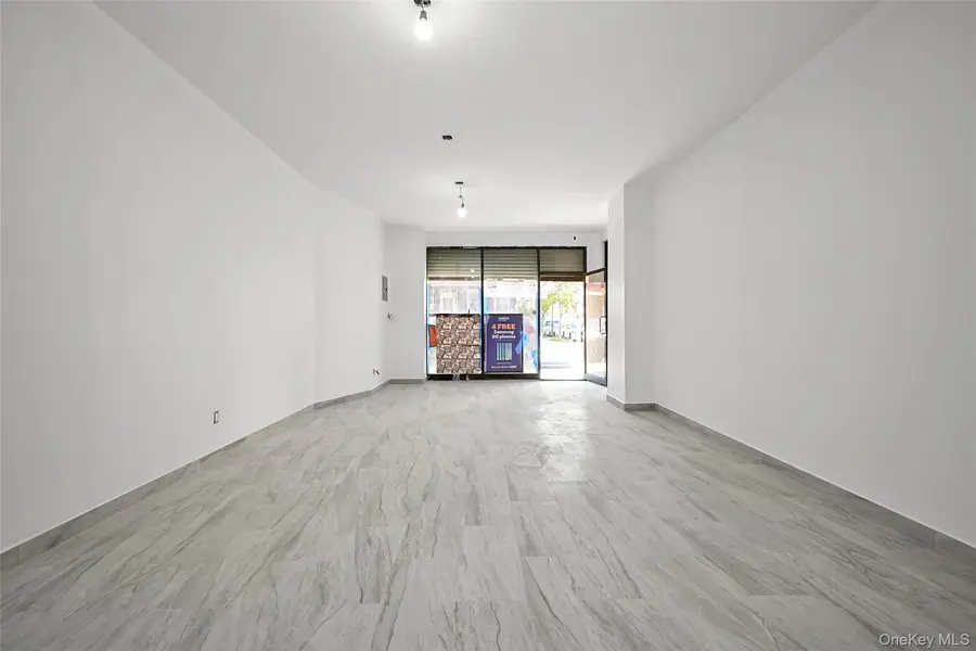 880 Glenmore AVE #Storefront, Brooklyn, NY 11208