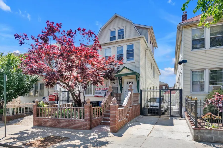 3540 91st ST, Jackson Heights, NY 11372