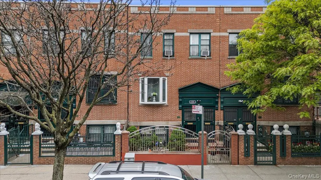 320 Marion ST, Brooklyn, NY 11233