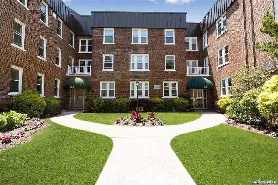 185 Atlantic AVE #B-10, Lynbrook, NY 11563