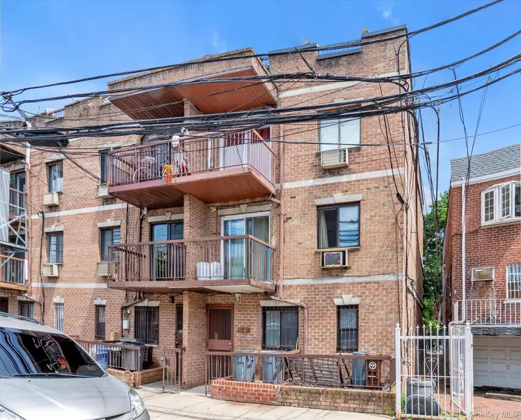 58-07 Van Cleef ST, Corona, NY 11368
