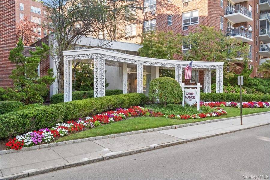 281 Garth RD ##C2H, Scarsdale, NY 10583