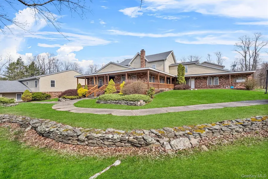 1-18 Willow WAY #7, Rhinebeck, NY 12572