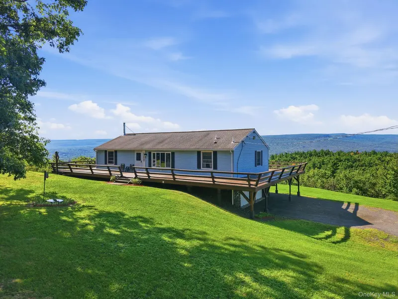 9 J&J RD, Kerhonkson, NY 12446
