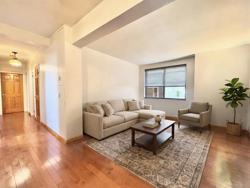 28-08 141st ST #3B, Flushing, NY 11354