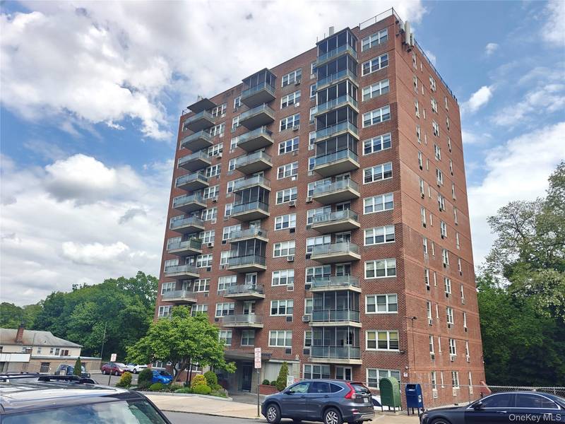 385 McLean AVE #8D, Yonkers, NY 10705