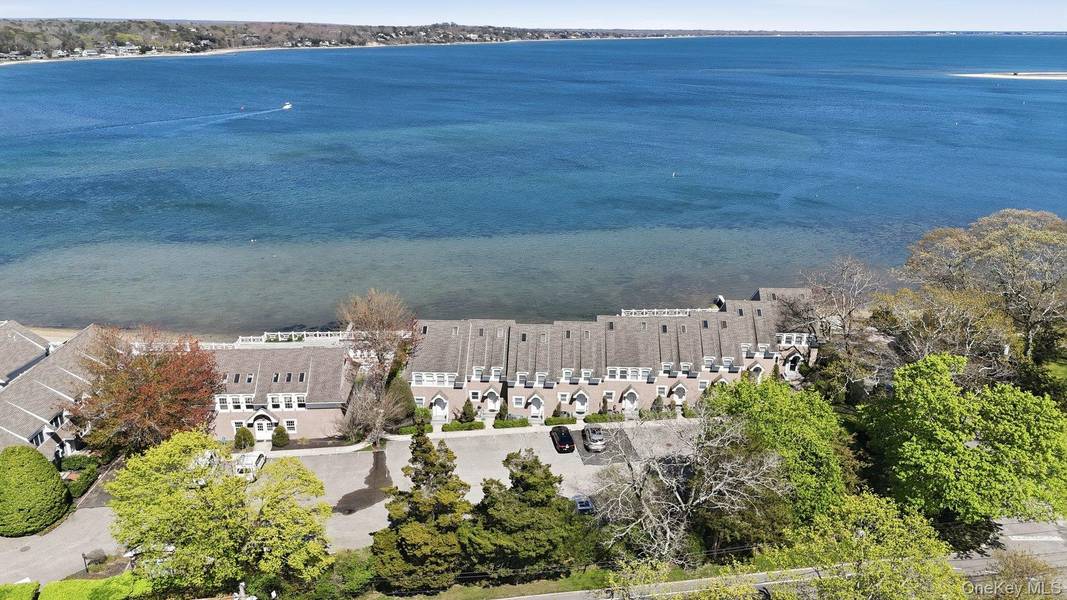 49 Canoe Place RD #416, Hampton Bays, NY 11946