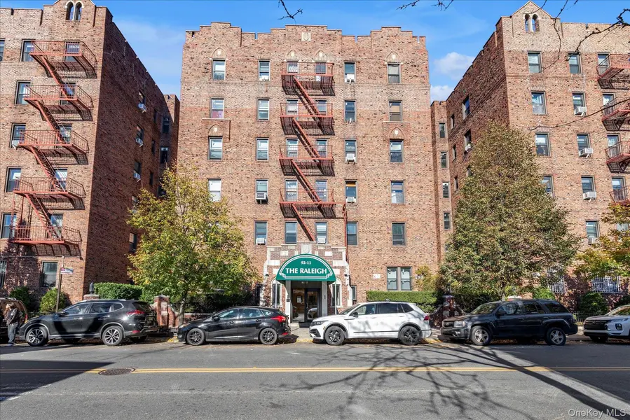 92-11 35th AVE #5E, Jackson Heights, NY 11372