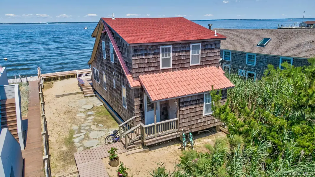 29 E Bayview AVE, Ocean Bay Park, NY 11770