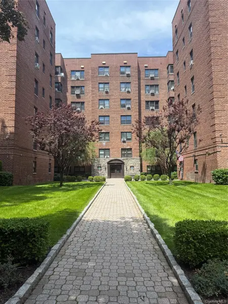 505 E Lincoln AVE #302, Mount Vernon, NY 10552