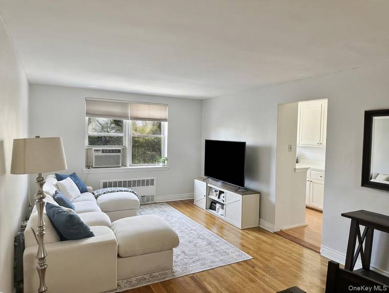 4295 Webster AVE #4A, Bronx, NY 10470