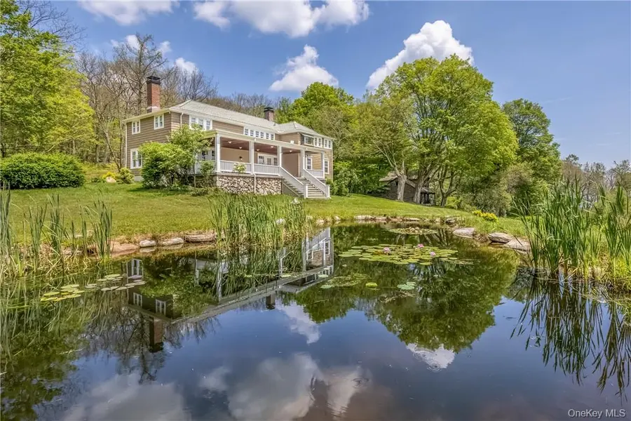 220 Vista Maria RD, Cragsmoor, NY 12420