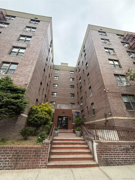 14737 Roosevelt AVE #2B, Flushing, NY 11354