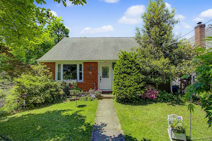 15 Beverly RD, Yonkers, NY 10710