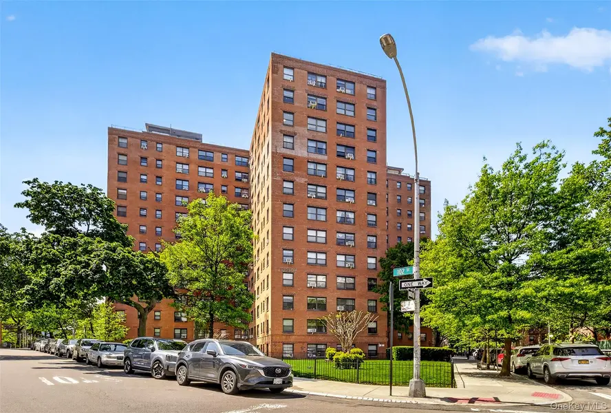 99-72 66th Rd #7F, Rego Park, NY 11374