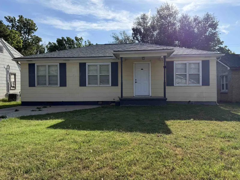 712 N 8th, Arkansas City, KS 67005