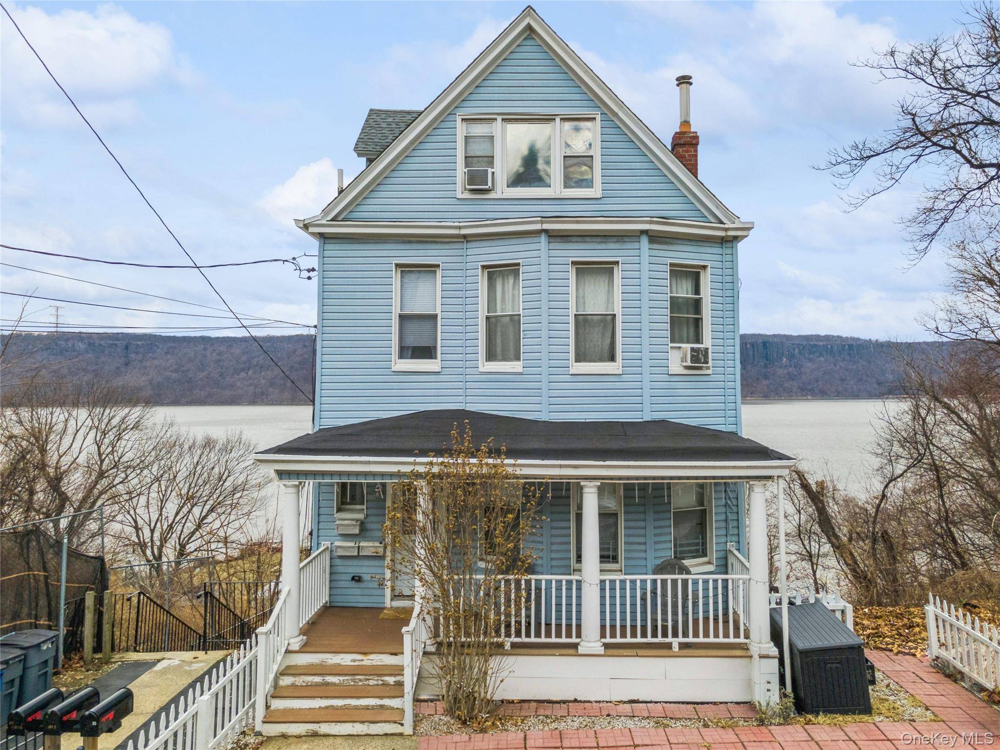 785 Warburton AVE, Yonkers, NY 10701