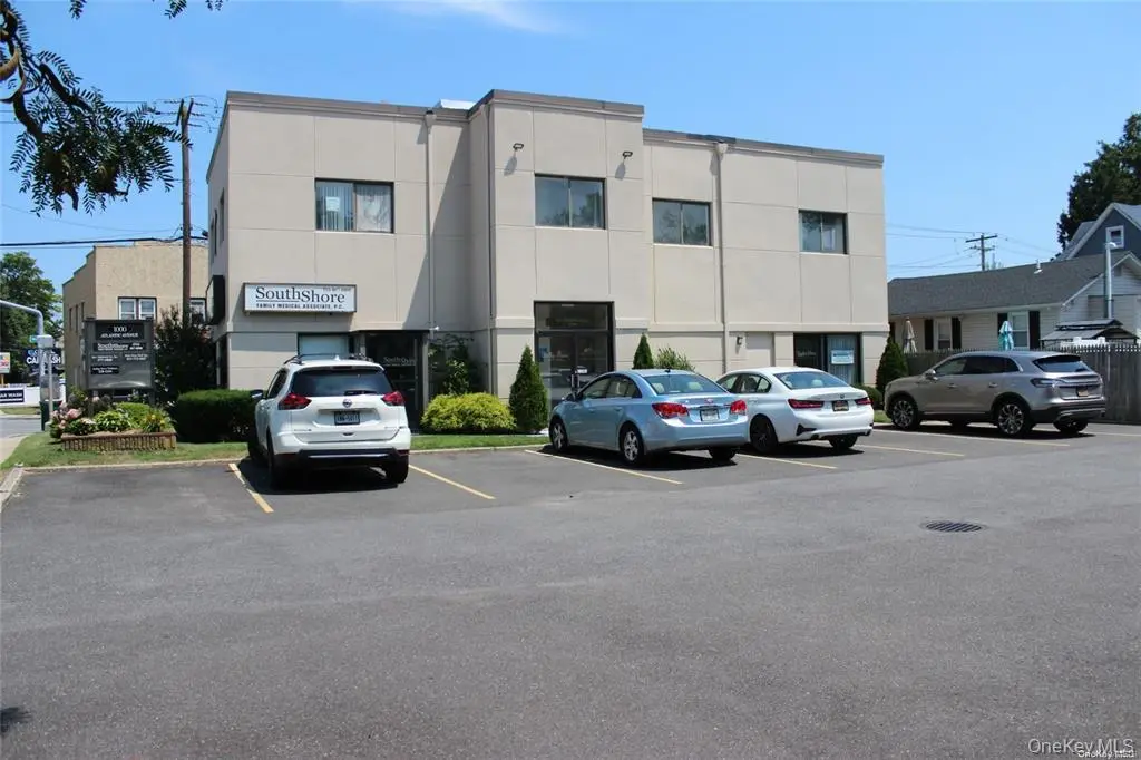 1000 Atlantic AVE, Baldwin, NY 11510