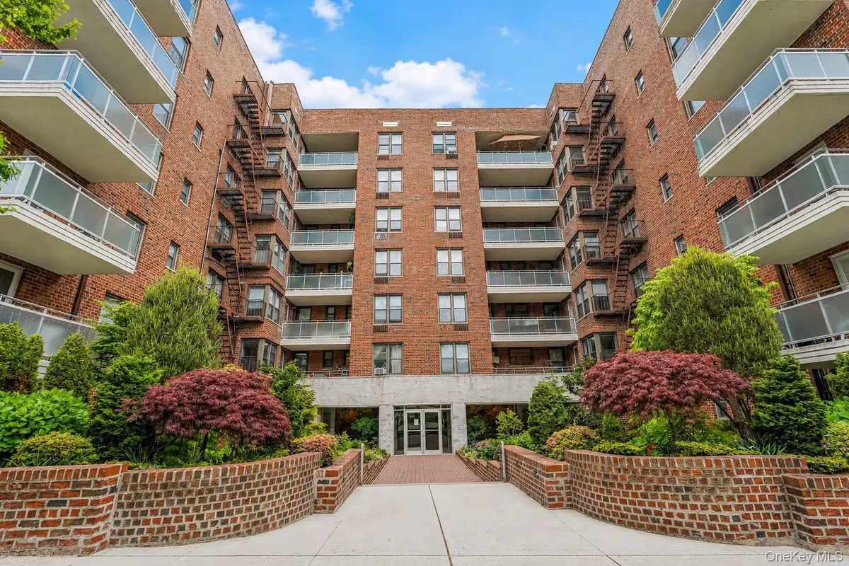 9511 Shore RD #112, Brooklyn, NY 11209