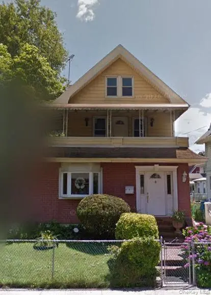 19512 100th AVE, Hollis, NY 11423