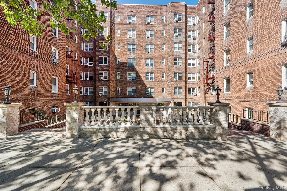6360 102nd ST #A11, Rego Park, NY 11374