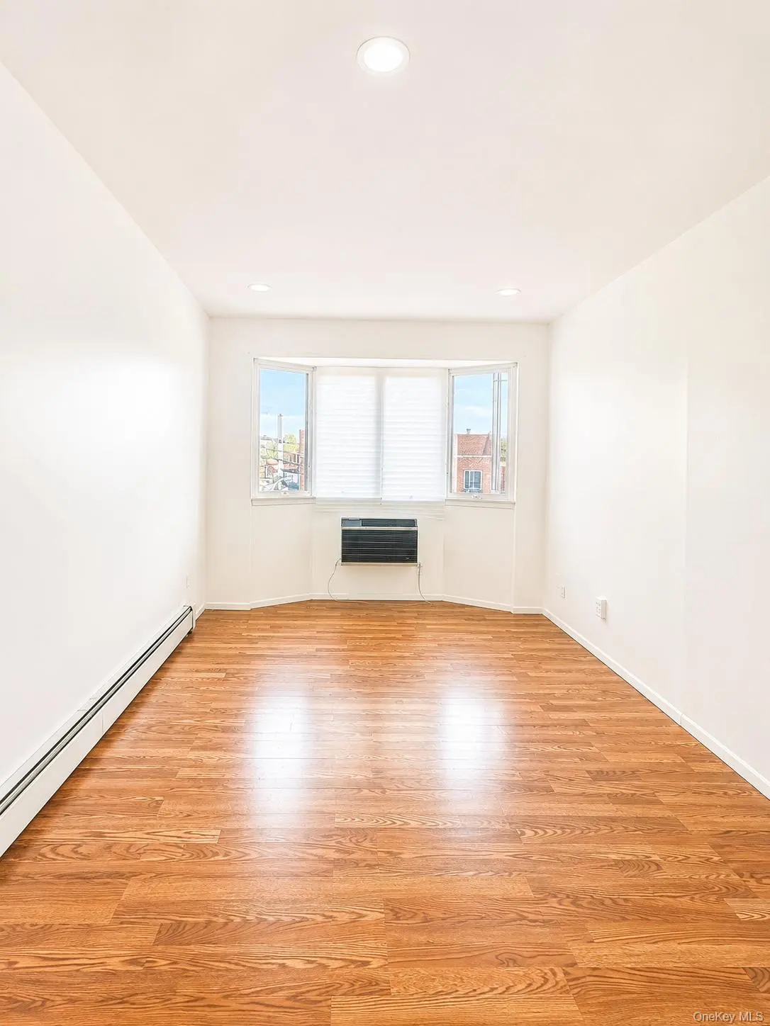 46-12 161st ST #3B, Flushing, NY 11358