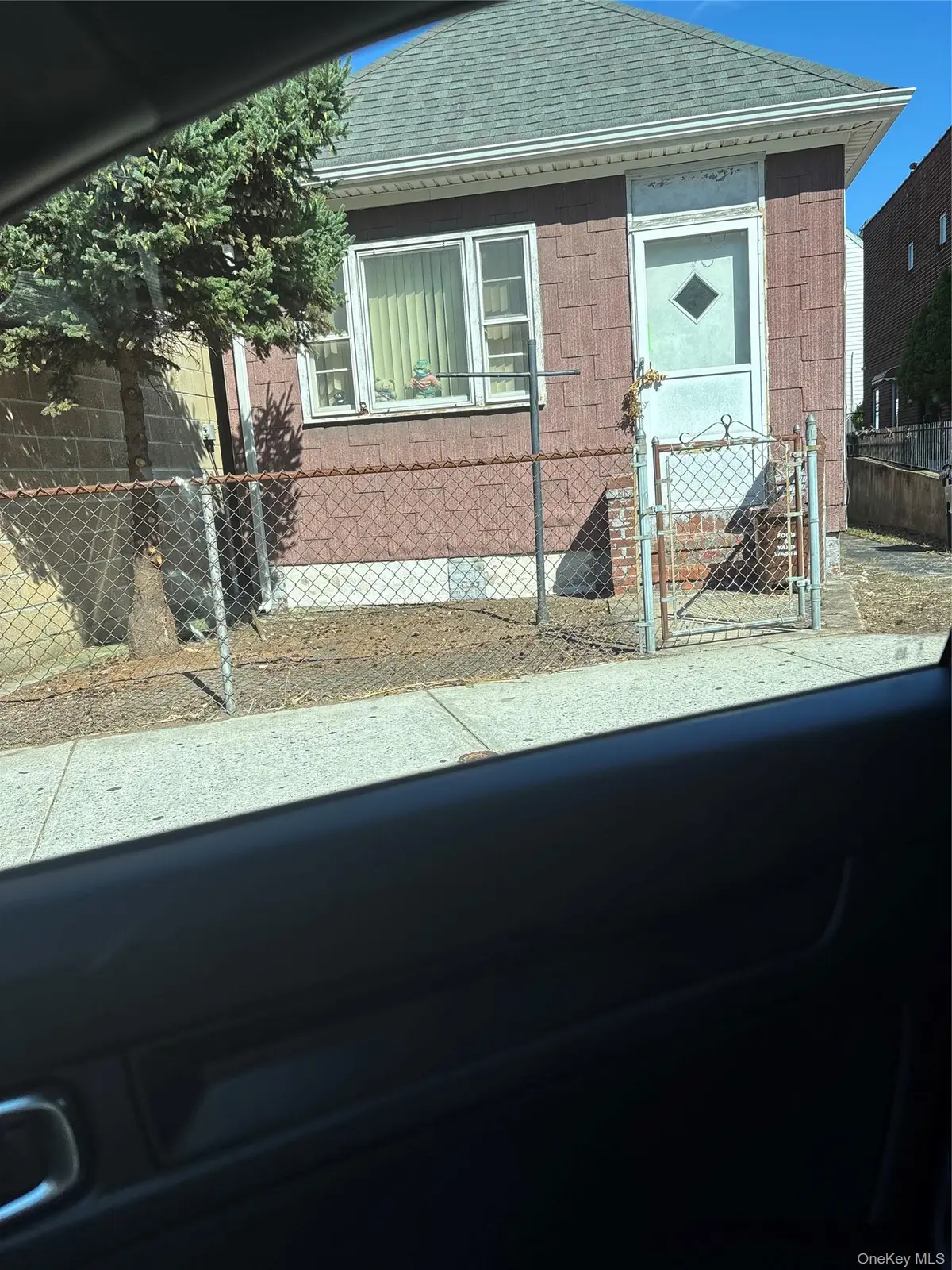 72-35 Grand AVE, Maspeth, NY 11378