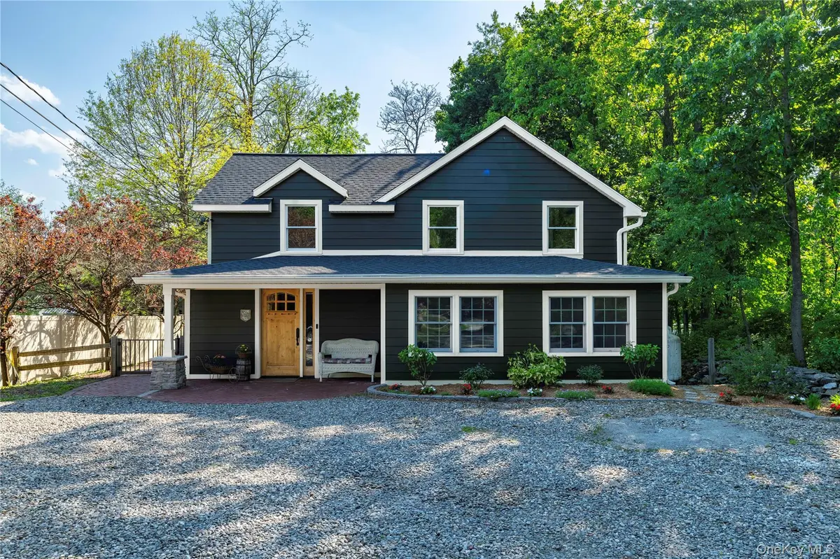 299 Baxtertown RD, Fishkill, NY 12524