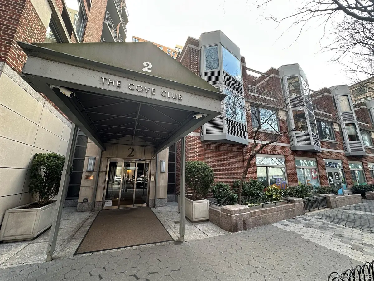 2 S End AVE #7V, New York (manhattan), NY 10280