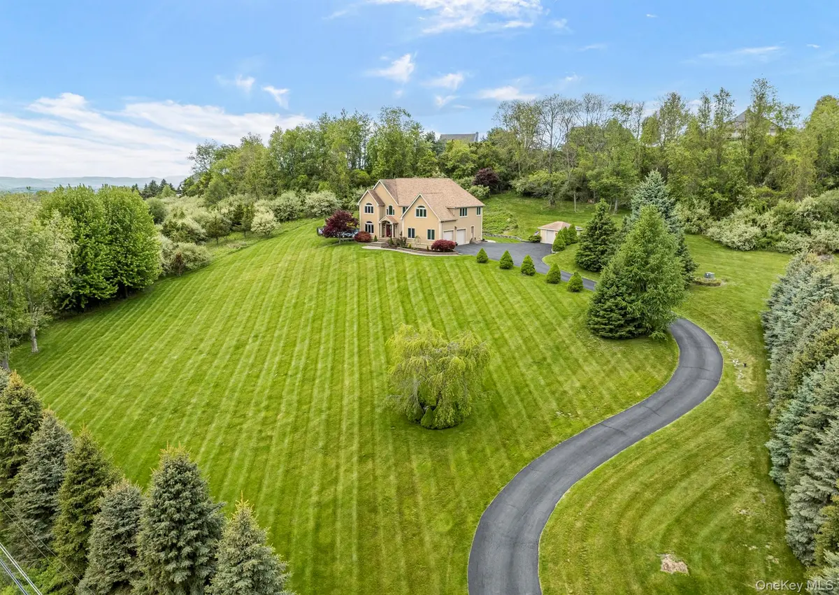 161 Pleasant Ridge RD, Poughquag, NY 12570