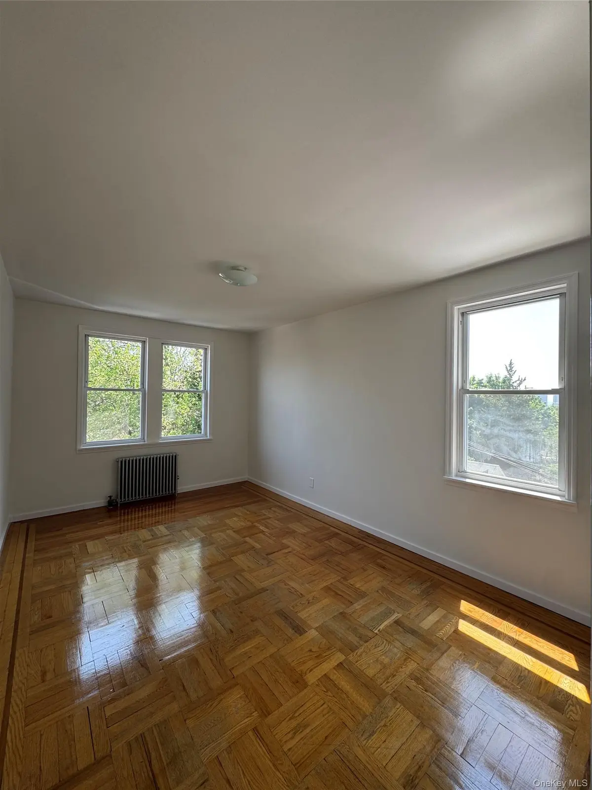 3922 Amundson AVE, Bronx, NY 10466